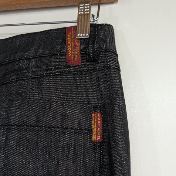 Marc Aurel Cropped Denim Jeans with Button Detail Black US Size 4 France Size 36 - Picture 5 of 5